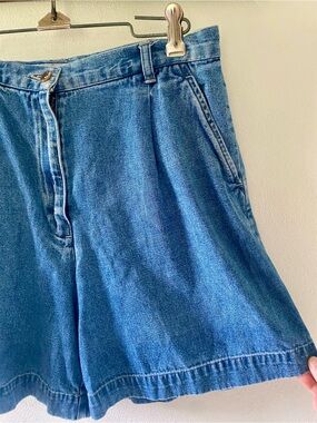 Vintage Jones Jeans Classic High-Waist Denim Shorts
